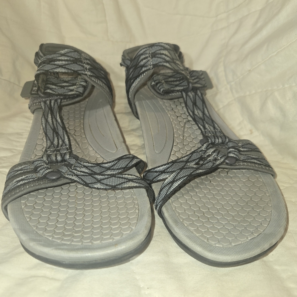 BareTraps Women's Gray Sandals